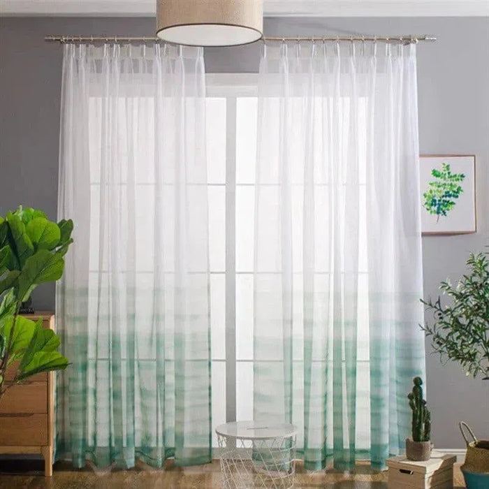 Voilage élégant pour salon, design dégradé vert et blanc, parfait pour apporter une touche de fraîcheur et de luminosité à votre espace intérieur. Ce rideau moderne ajoute du style tout en préservant votre intimité. Idéal pour les grandes fenêtres.