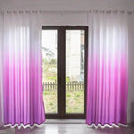 Rideaux dégradés roses pour fenêtres, idéaux pour apporter une touche élégante et moderne à votre salon ou chambre. Parfait pour créer une ambiance chaleureuse et contemporaine. Installation facile grâce aux œillets.