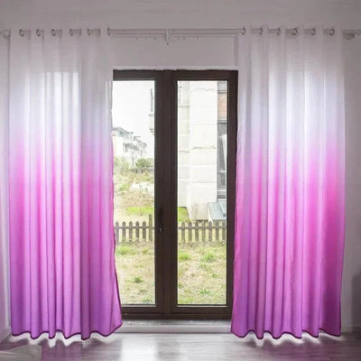 Rideaux dégradés roses pour fenêtres, idéaux pour apporter une touche élégante et moderne à votre salon ou chambre. Parfait pour créer une ambiance chaleureuse et contemporaine. Installation facile grâce aux œillets.
