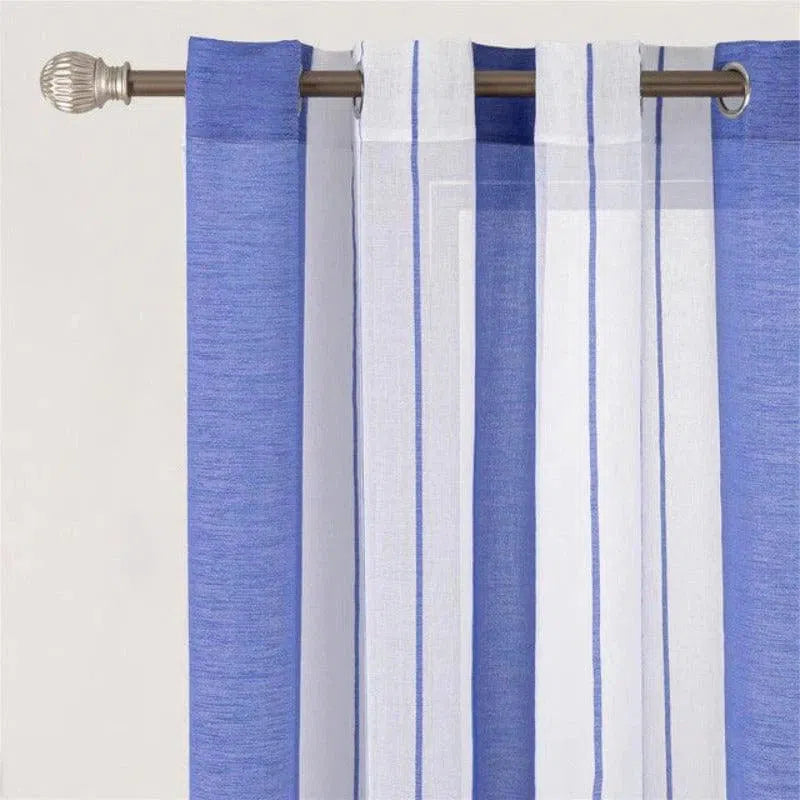 Voilage élégant avec rayures verticales bleues et blanches, idéal pour embellir votre intérieur tout en modérant la lumière naturelle. Design moderne et chic, parfait pour un salon ou une chambre à coucher.