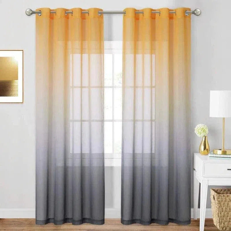 Rideau à œillets moderne avec dégradé de couleur orange à gris, parfait pour un salon lumineux; idéal pour ajouter une touche élégante et contemporaine à la décoration intérieure.
