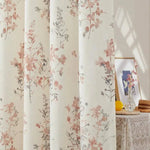 Rideau décoratif à motif floral rose, idéal pour ajouter une touche élégante et printanière à votre intérieur. Ce rideau offre une ambiance douce et apaisante, parfait pour habiller vos fenêtres avec style. Accessoire incontournable pour une décoration harmonieuse et chaleureuse.