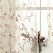 rideau floral transparent beige motifs branches tissu texturé blanc décoration chambre